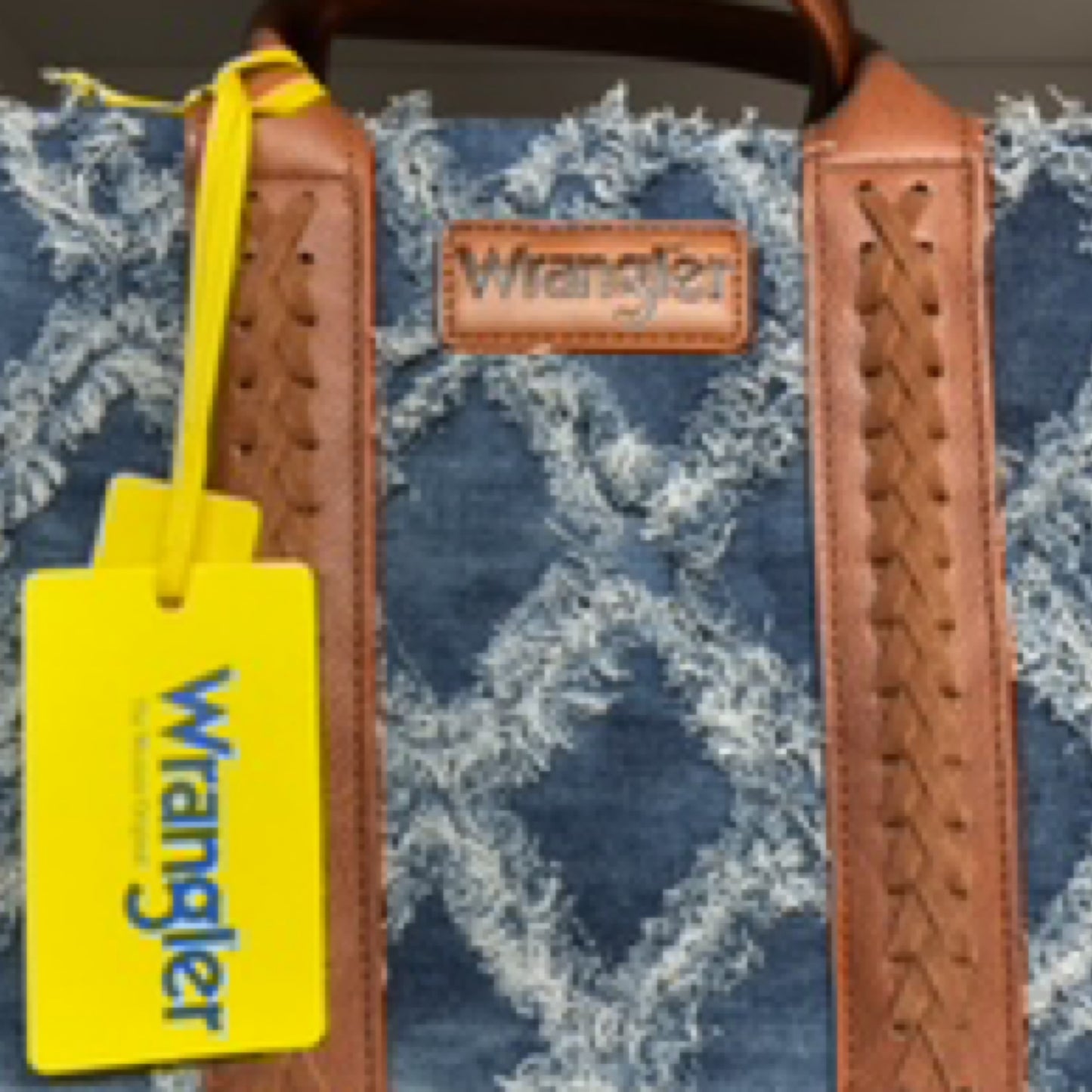 Wrangler Women s Southwestern Print Canvas Crossbody Bag